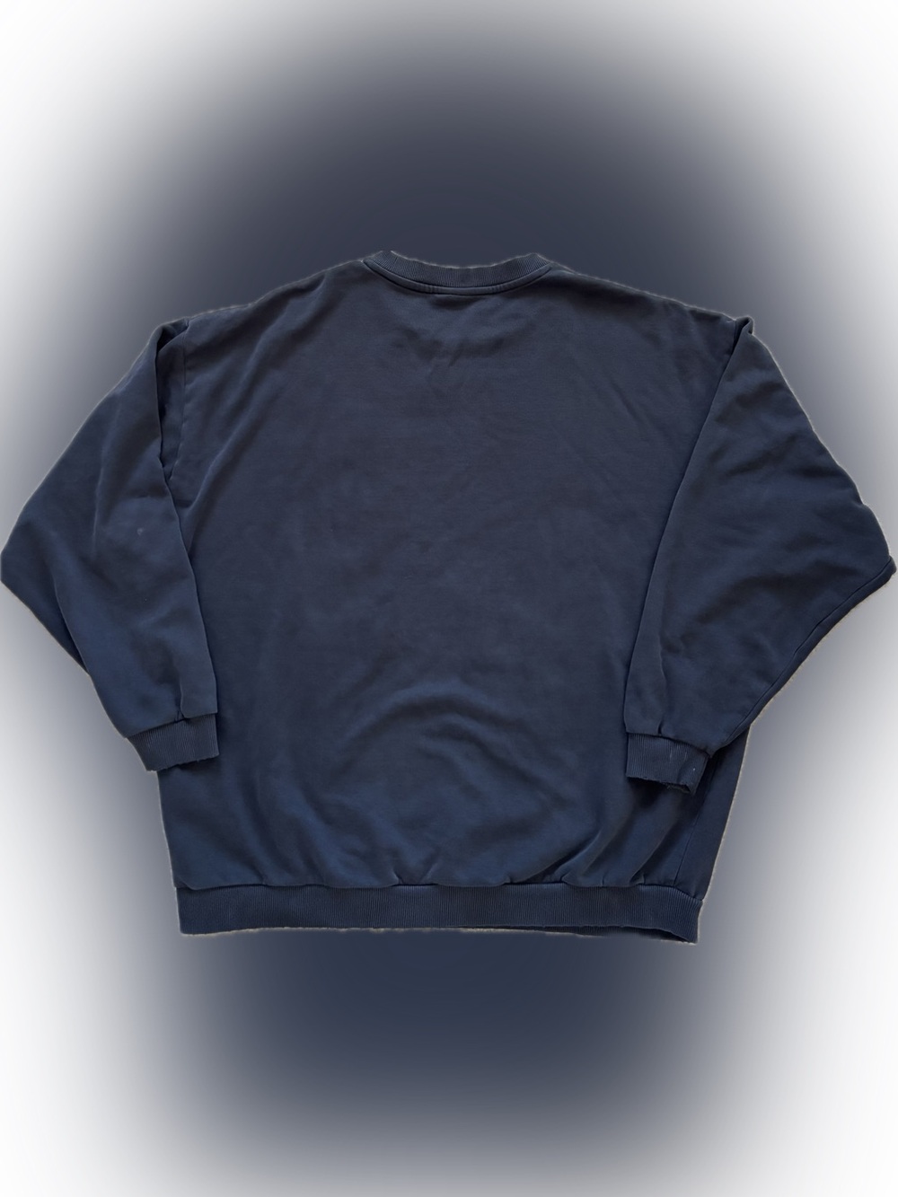 Gymshark Black Crewneck Sweatshirt - Picture 3 of 3